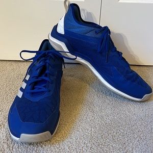 Men's Adidas three stripe athletic shoes